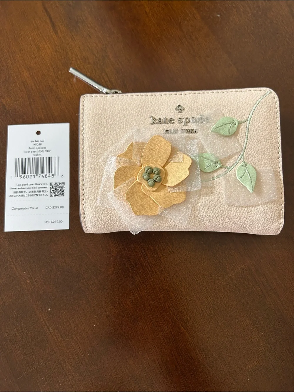 kate spade 3D Floral Small L-zip Wallet in Fresh Peach MSRP $219